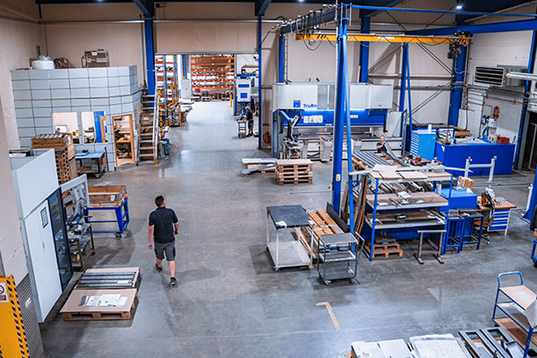 abkanten-job-produktionshalle Produktionshalle Job Abkanter Göppingen