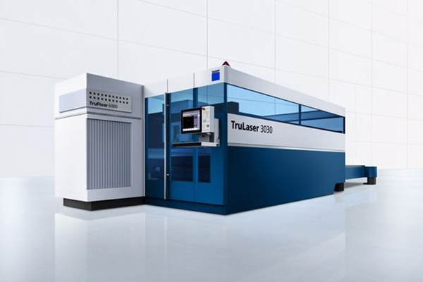 Laserschneiden auf Lasermaschine TRUMPF L3030